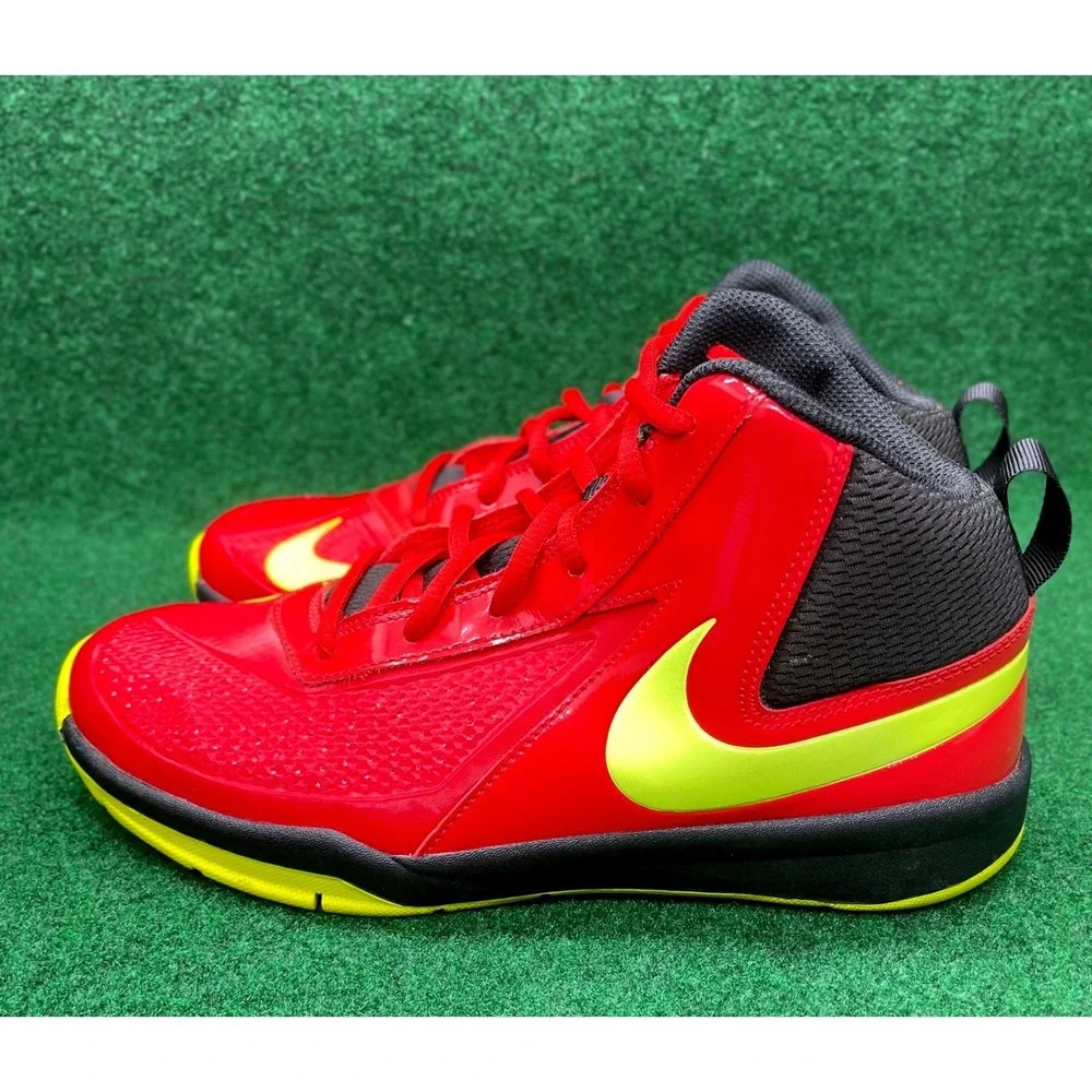 Nike Team Hustle D 7 Kids 6.5Y Mid Top Basketball Shoes Red Yellow